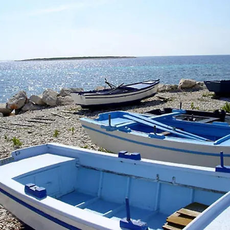 Mirta Veli Rat